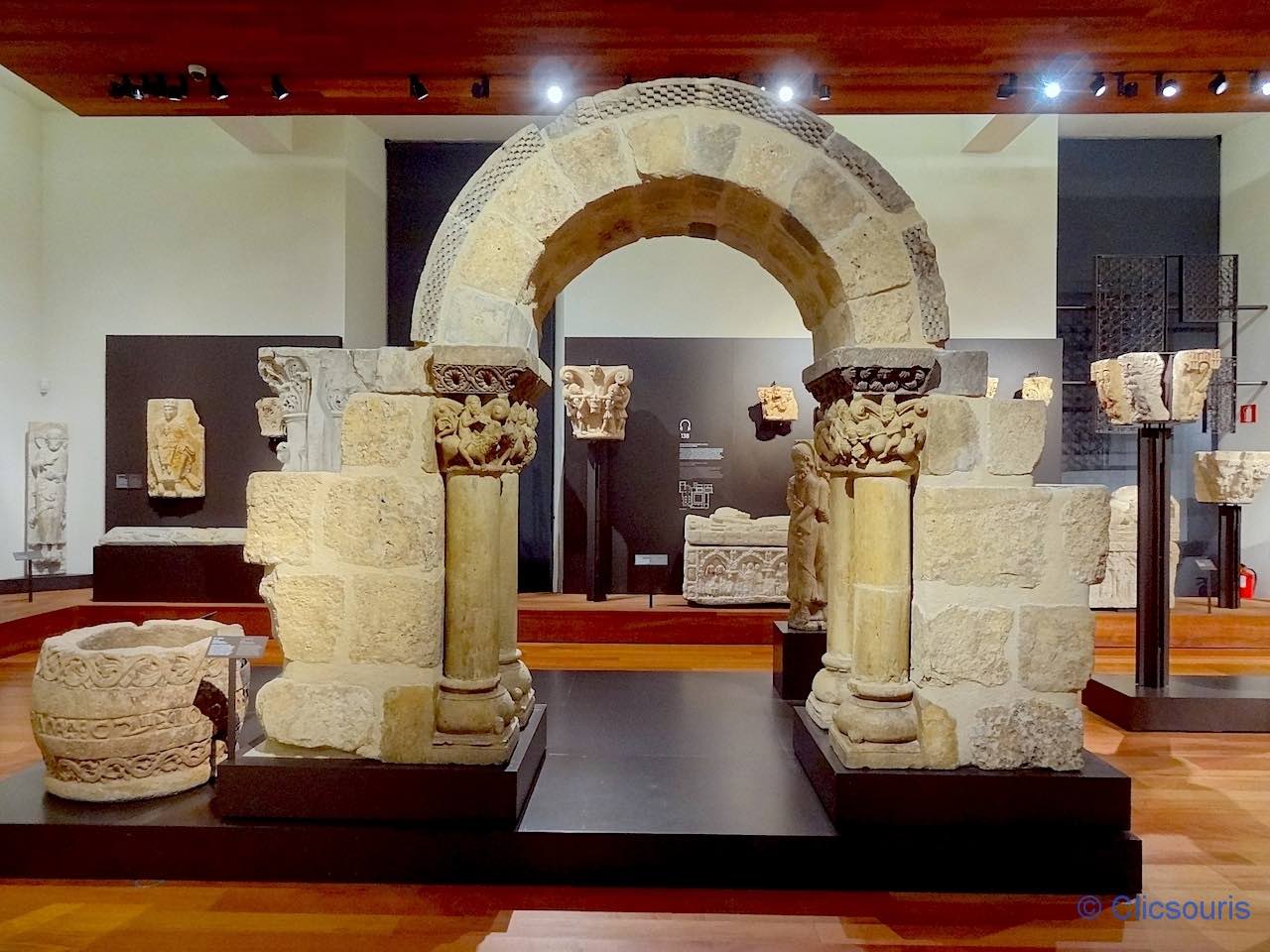 vestiges de l'époque romane au musée archéologique de Madrid