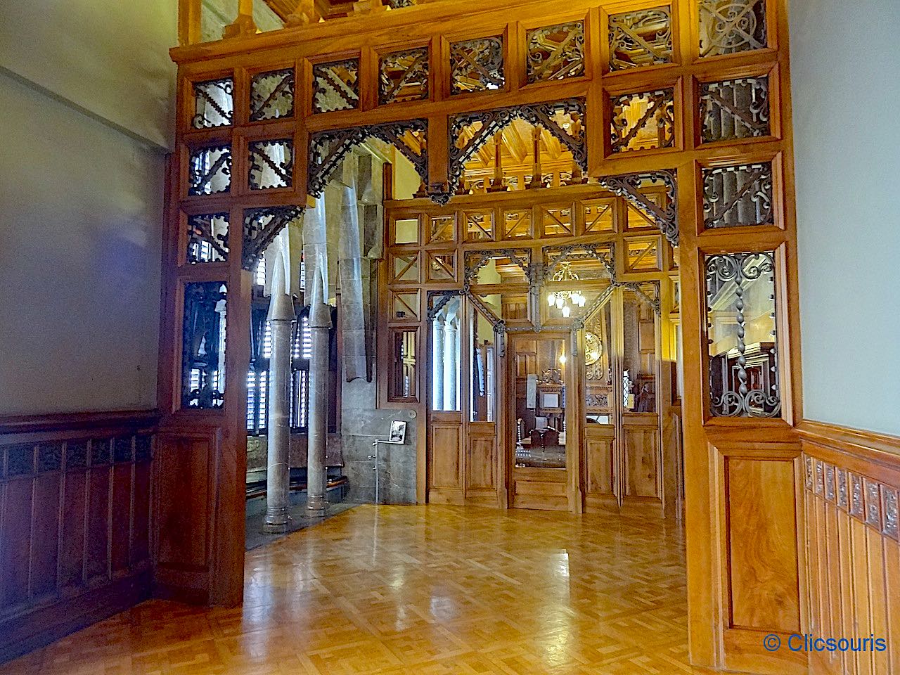 un salon du palais Güell