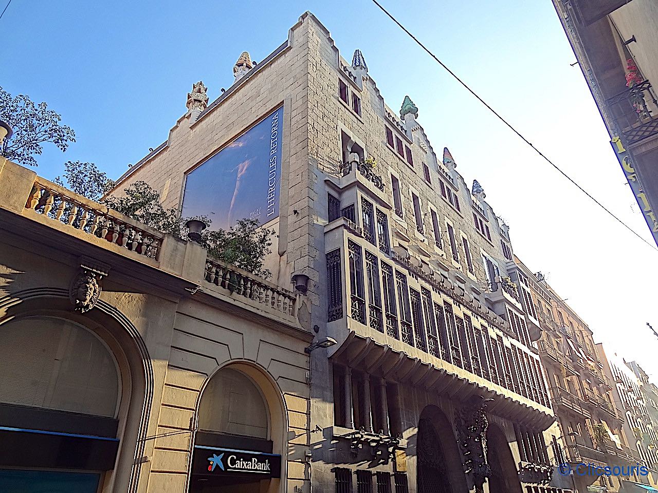 façade du palais Guell à Barcelone