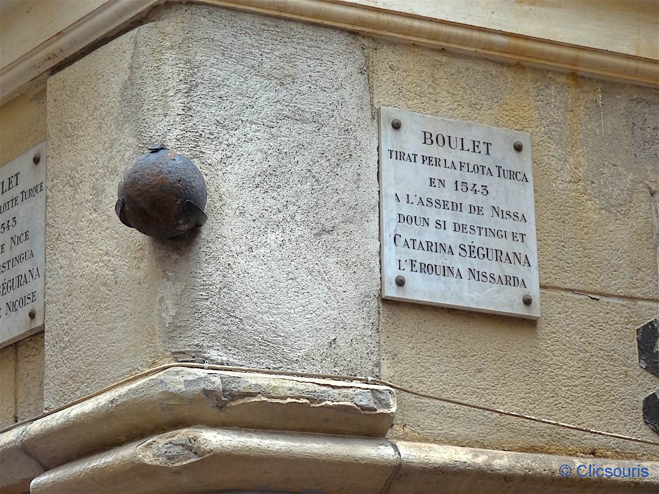 boulet de canon rue droite vieux Nice