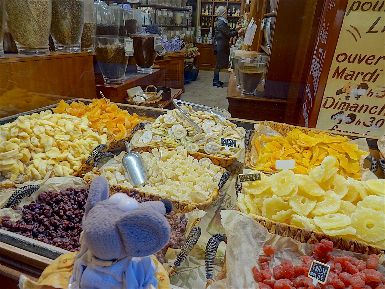 fruits confits et secs dans le Vieux Nice