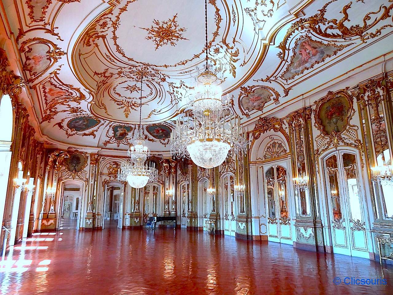 salle de bal du palais de Queluz