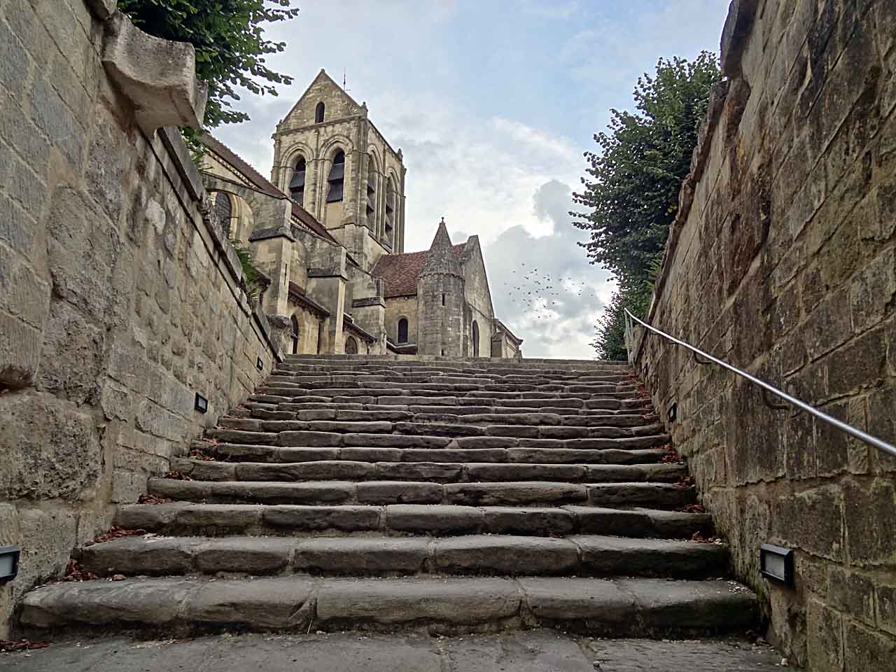 Escalier de l'église d'Auvers-sur-Oise