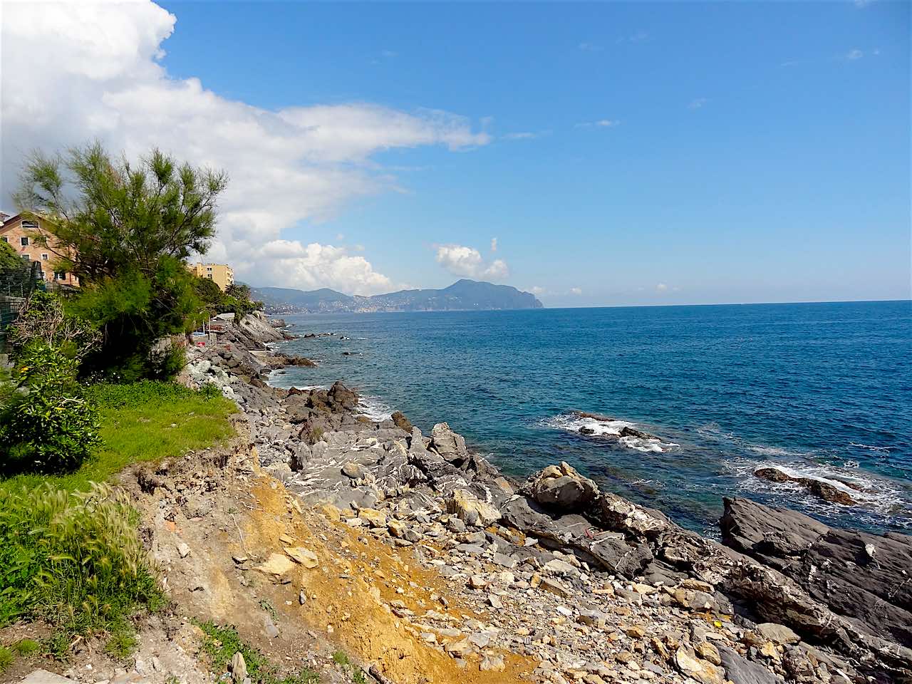 côte rocheuse à Nervi