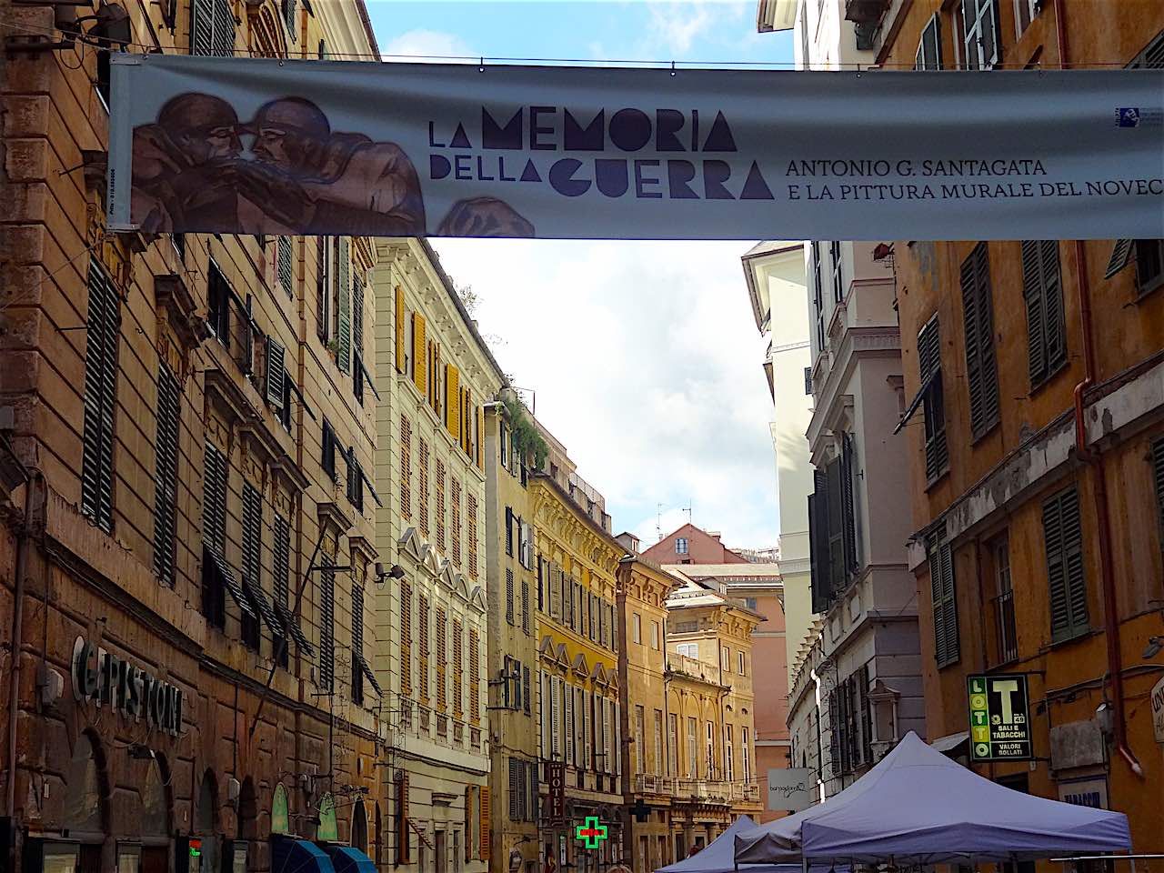 via Cairoli à Gênes