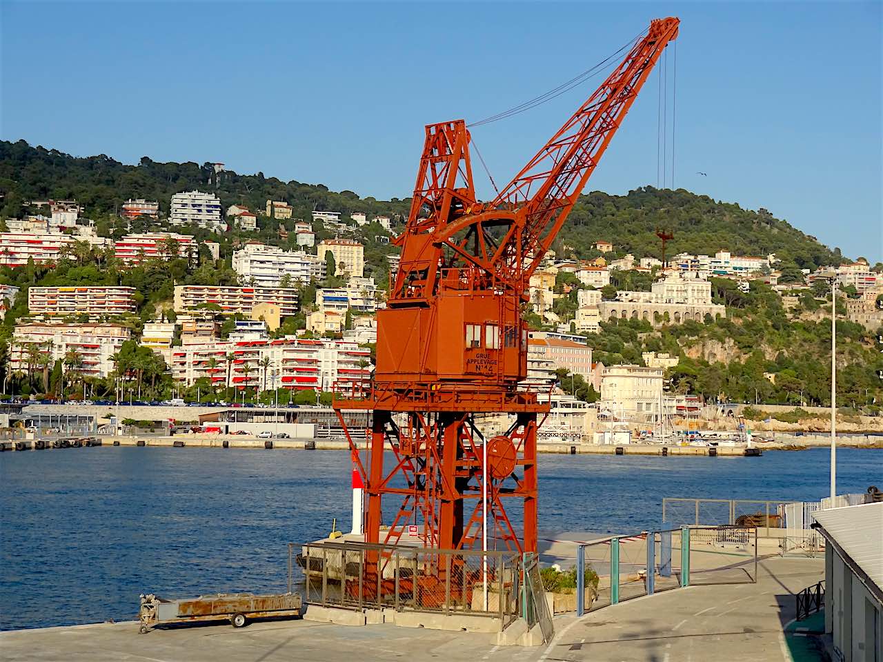 grue applevage à Nice