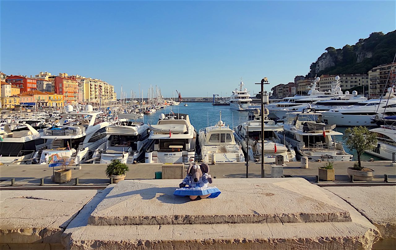 vue sur le port de Nice