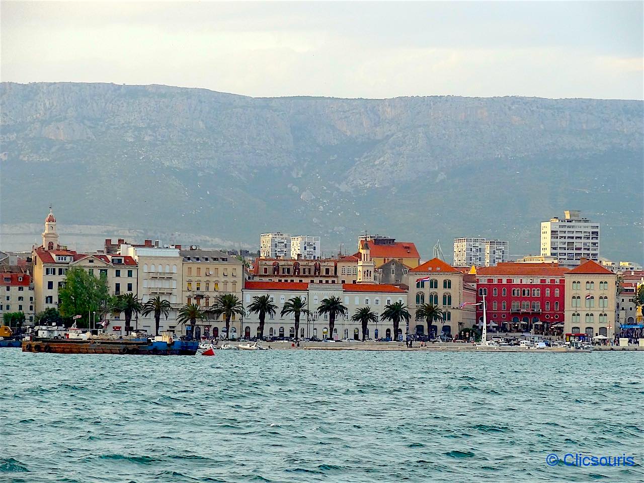 le front de mer à Split vu du bateau