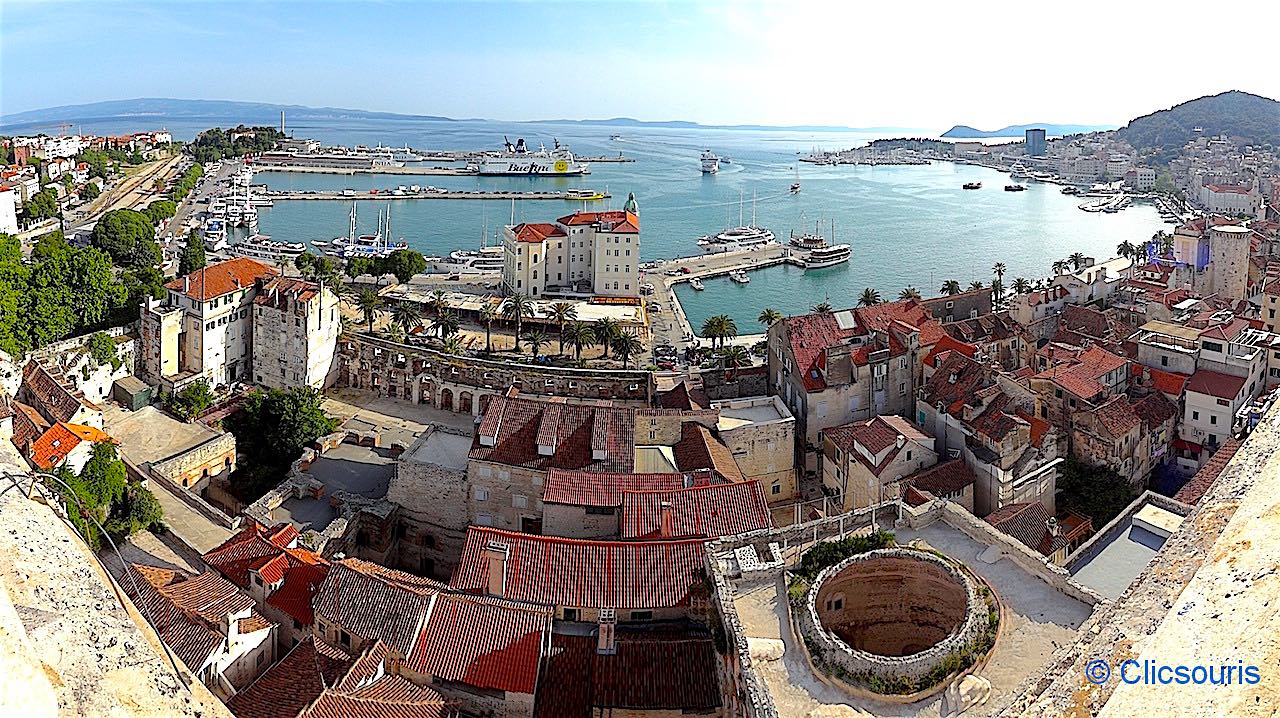 vue panoramique de Split et du bord de mer