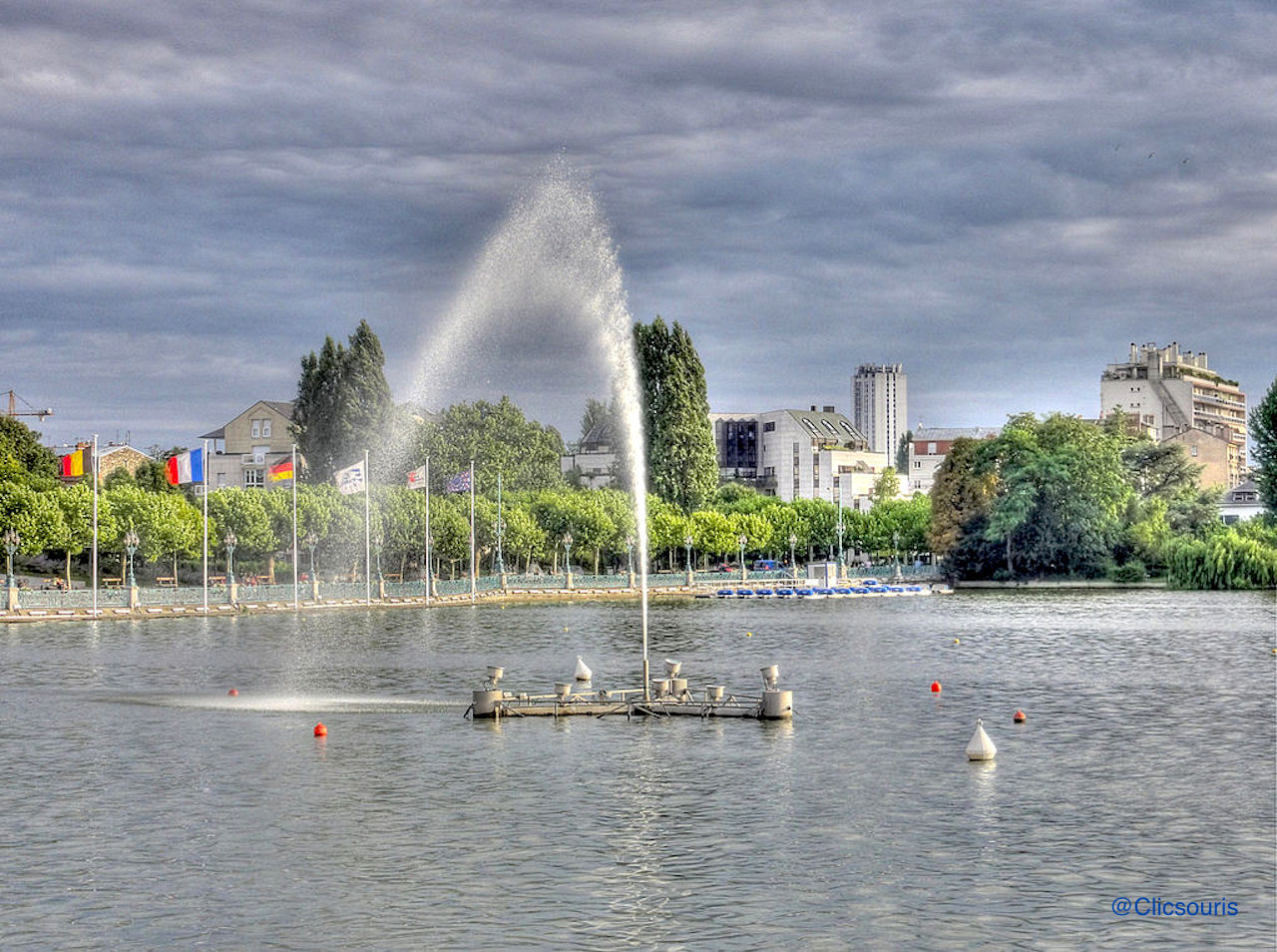  jet d'eau du lac d'Enghien-les-bains