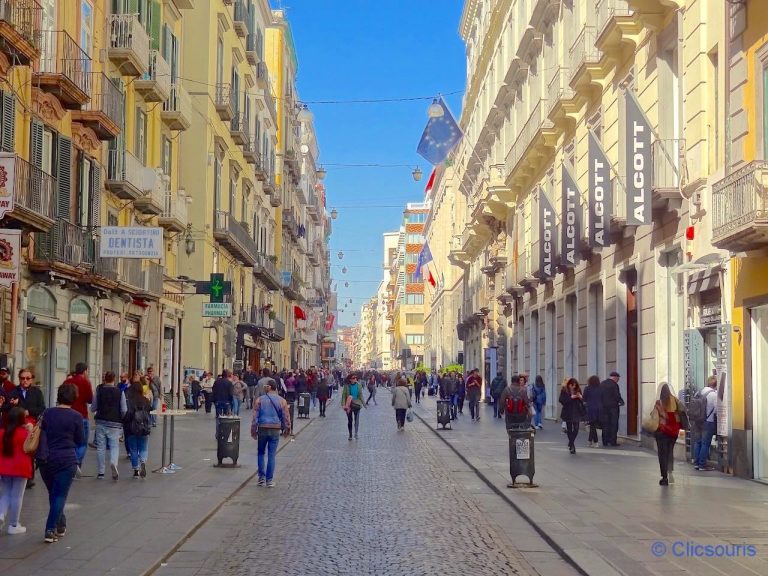 Que visiter, que faire à Naples en 3 jours - La souris globe-trotteuse