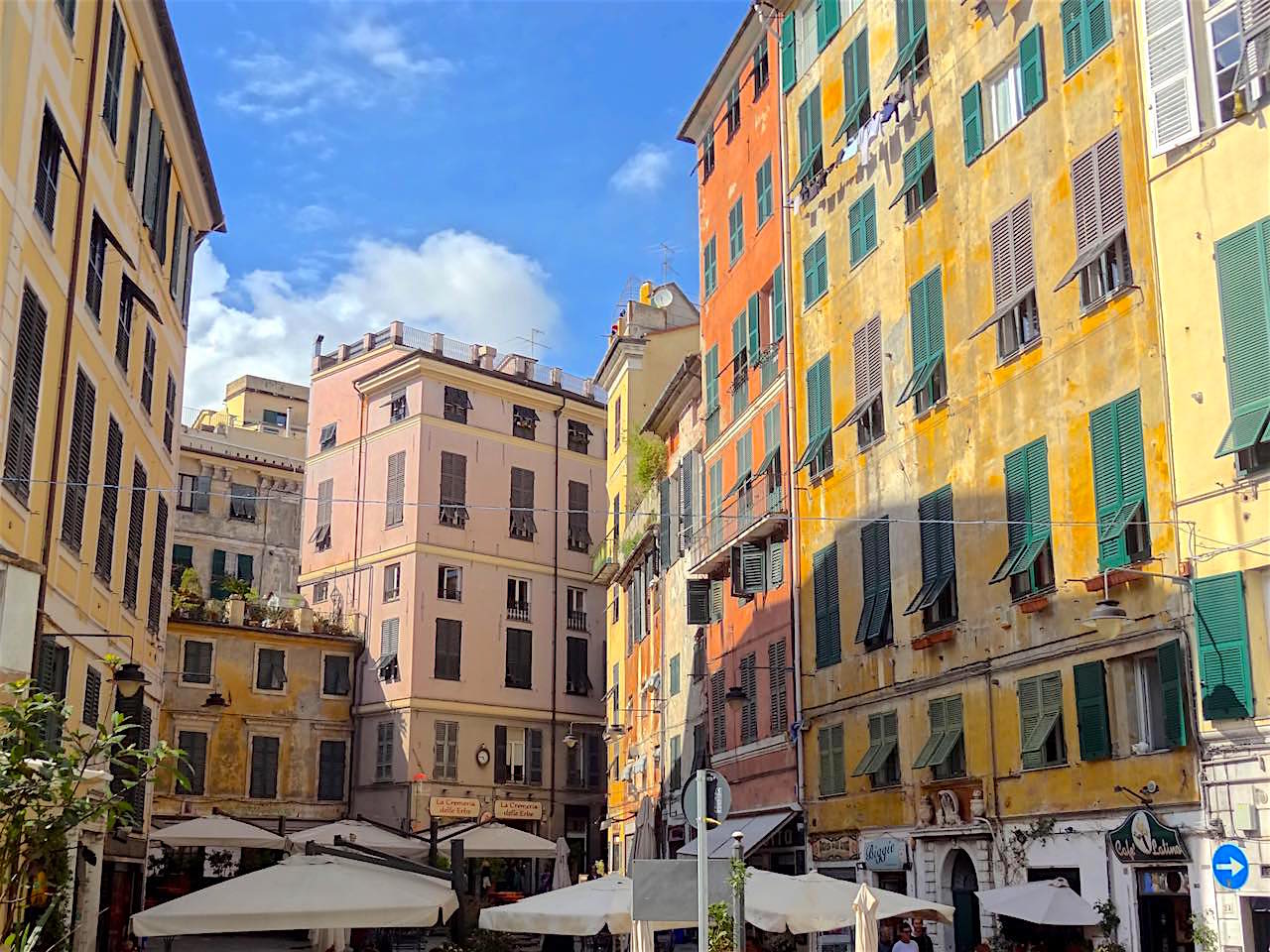 piazza delle erbe à Gênes