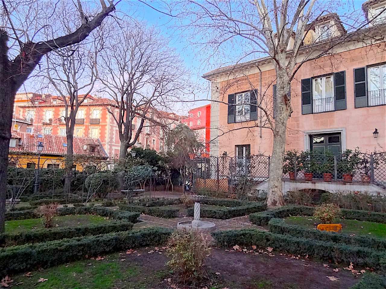 jardin du principe de Anglona dans la latina à Madrid