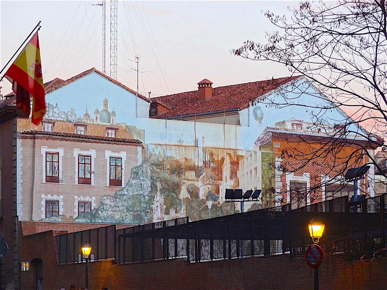 mur peint dans la Latina à Madrid