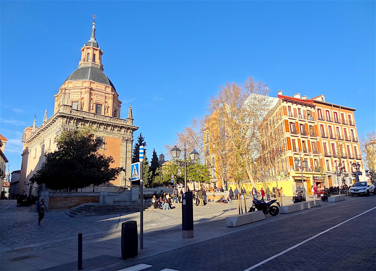 Plaza Puerta de los Carros à Madrid