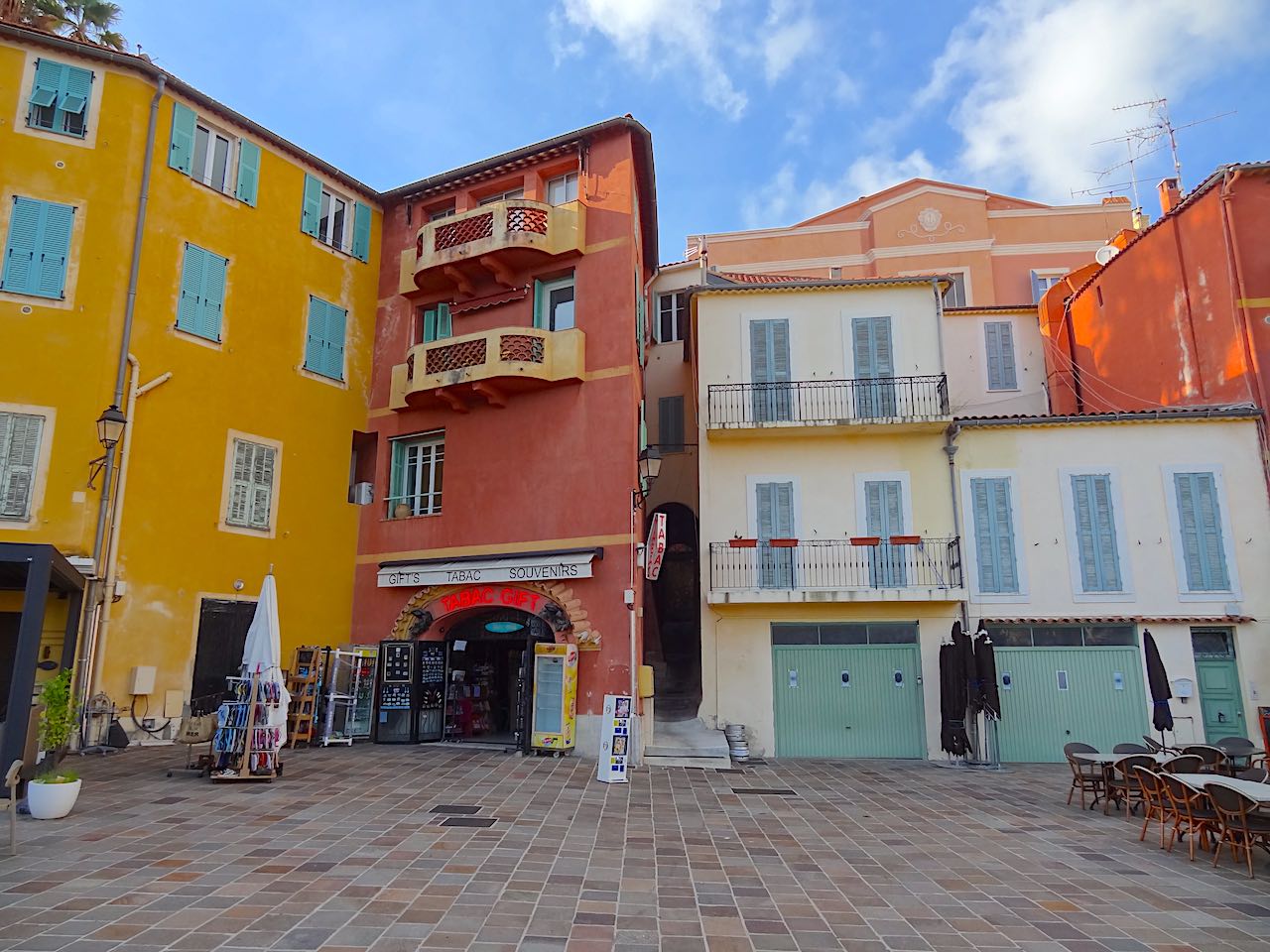 place Amélie Pollonais à Villefranche-sur-Mer