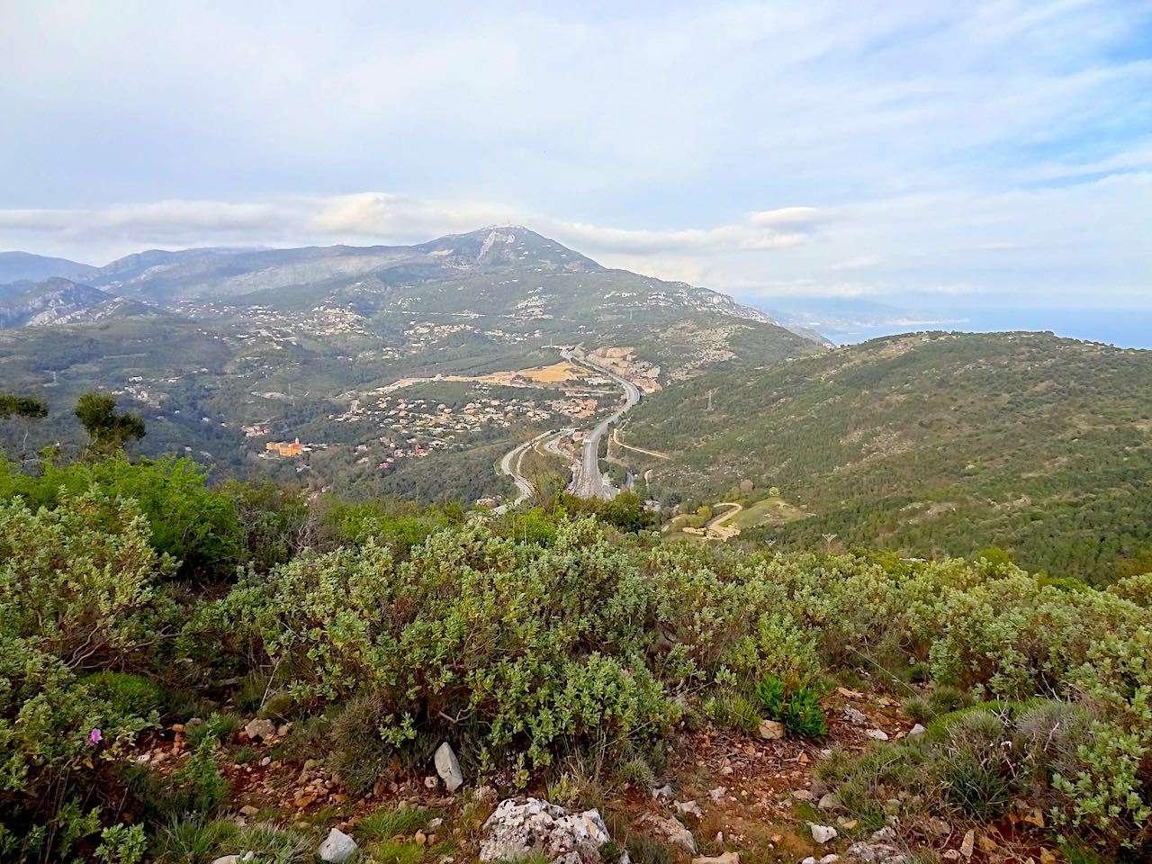 vue depuis le fort de la Revère à Eze