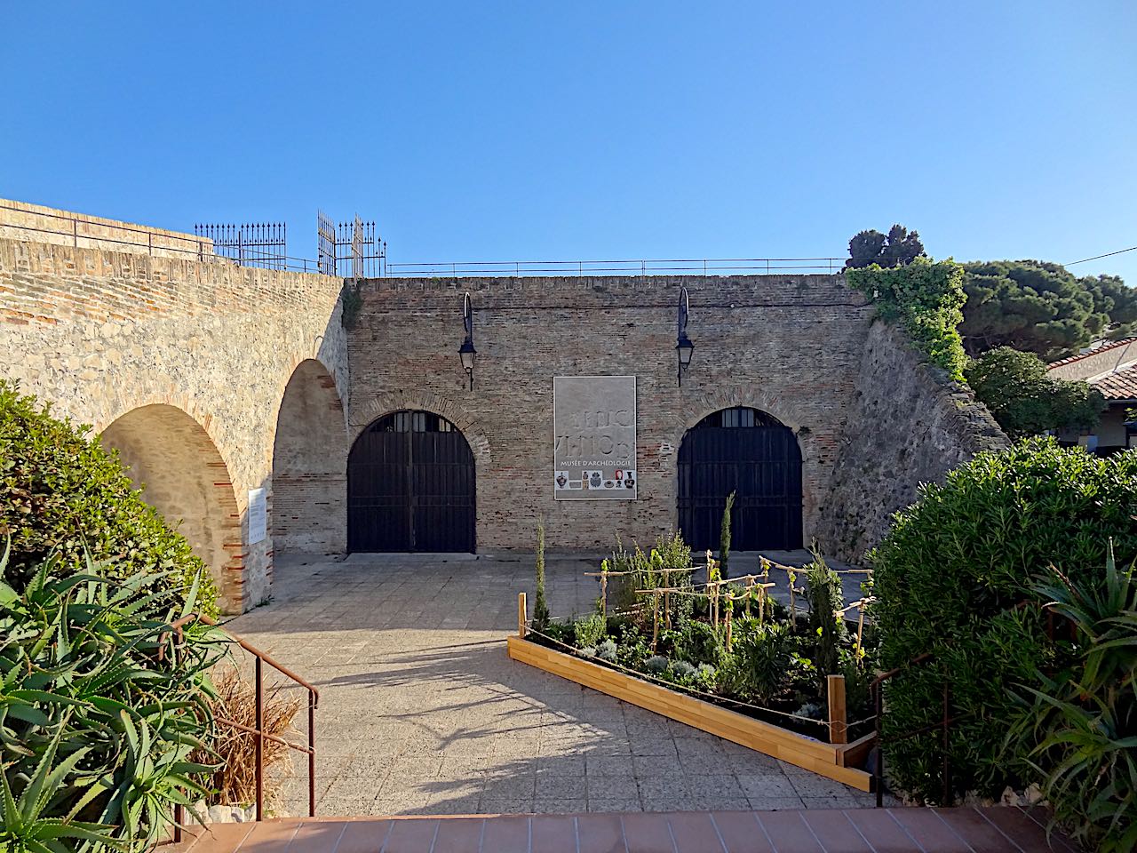 musée archéologique d'antibes