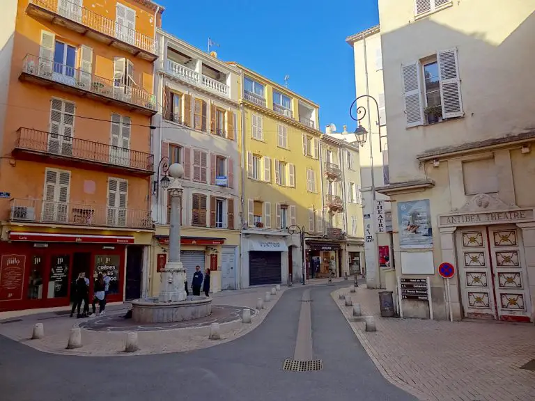 Que visiter, que faire à Antibes en 1,2 ou 3 jours - La souris globe