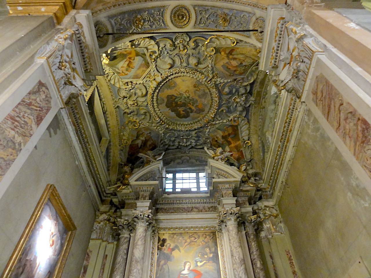 intérieur de la basilique de Menton