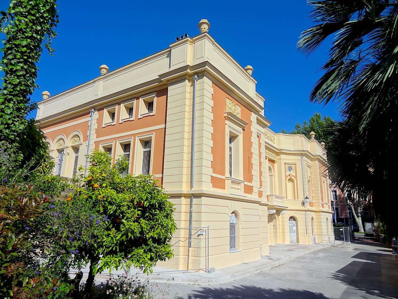 palais Carnolès de Menton