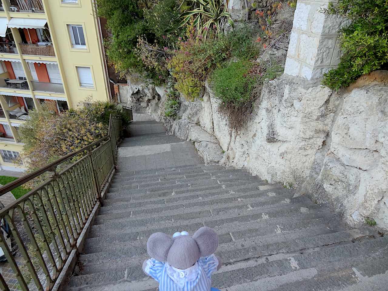 Montée Lesage de la colline du château de Nice