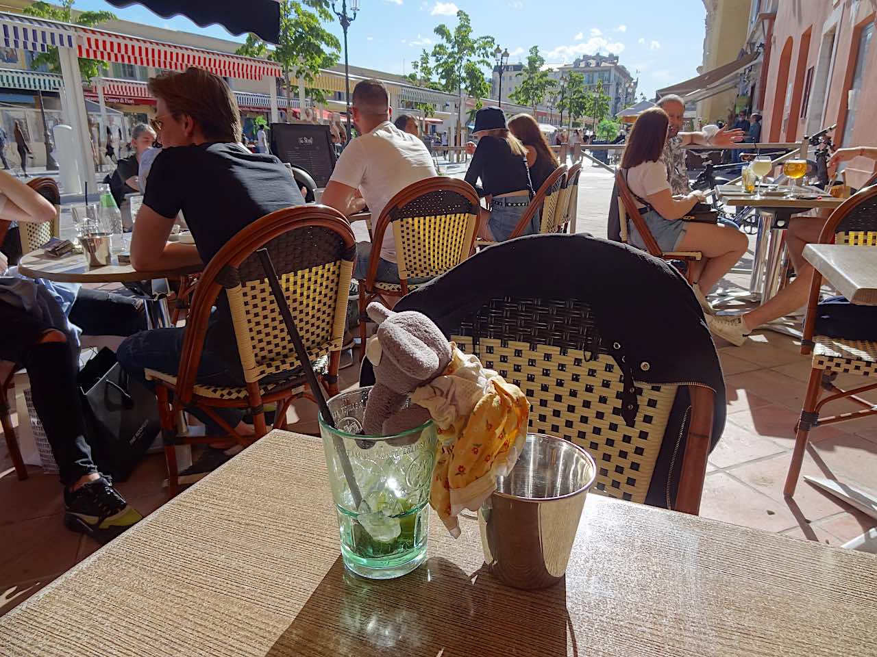 terrasse de cours saleya à Nice