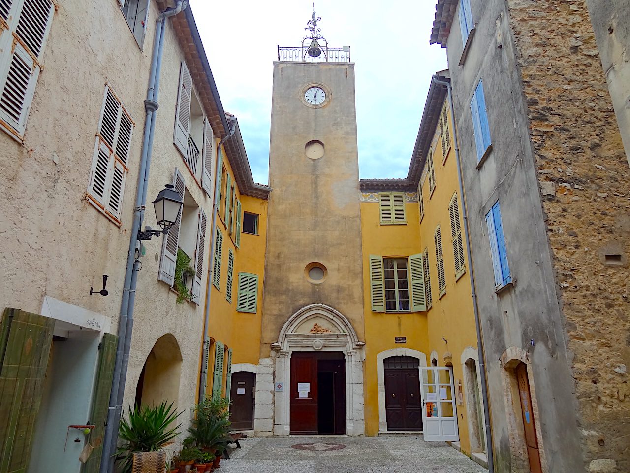 église de Biot