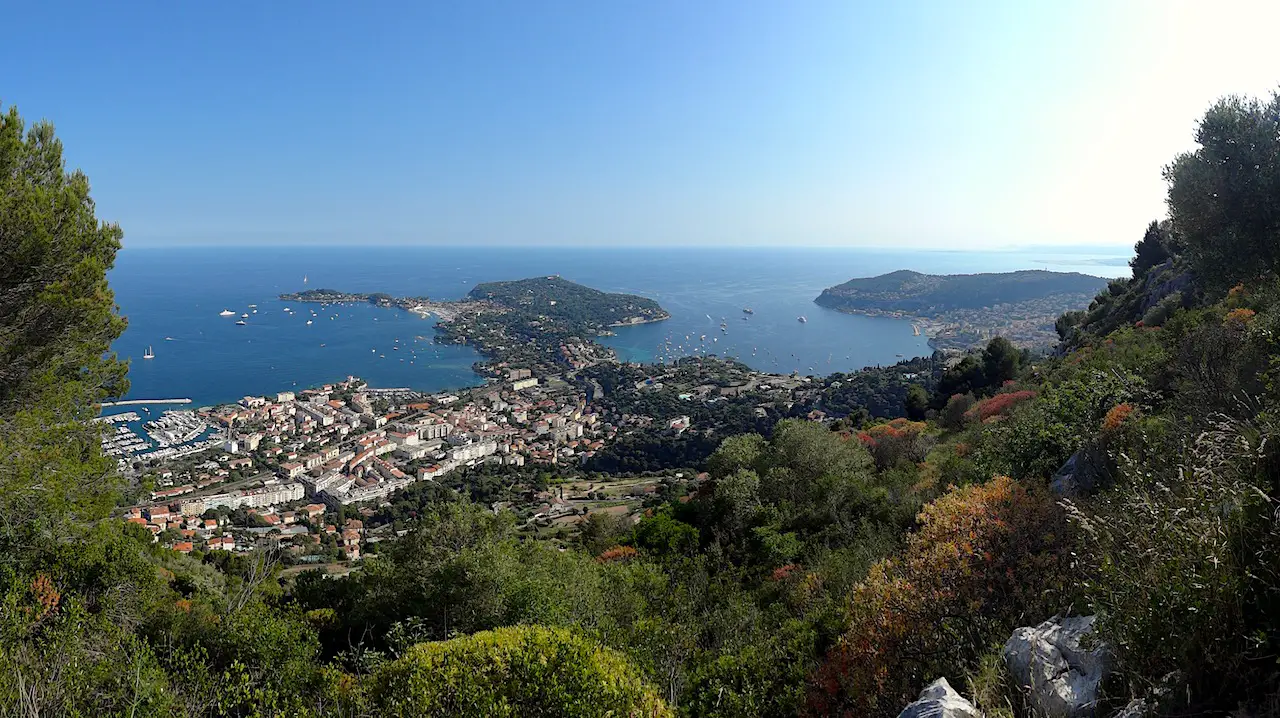 vue depuis la plateau Saint-Michel à Villefranche-sur-Mer