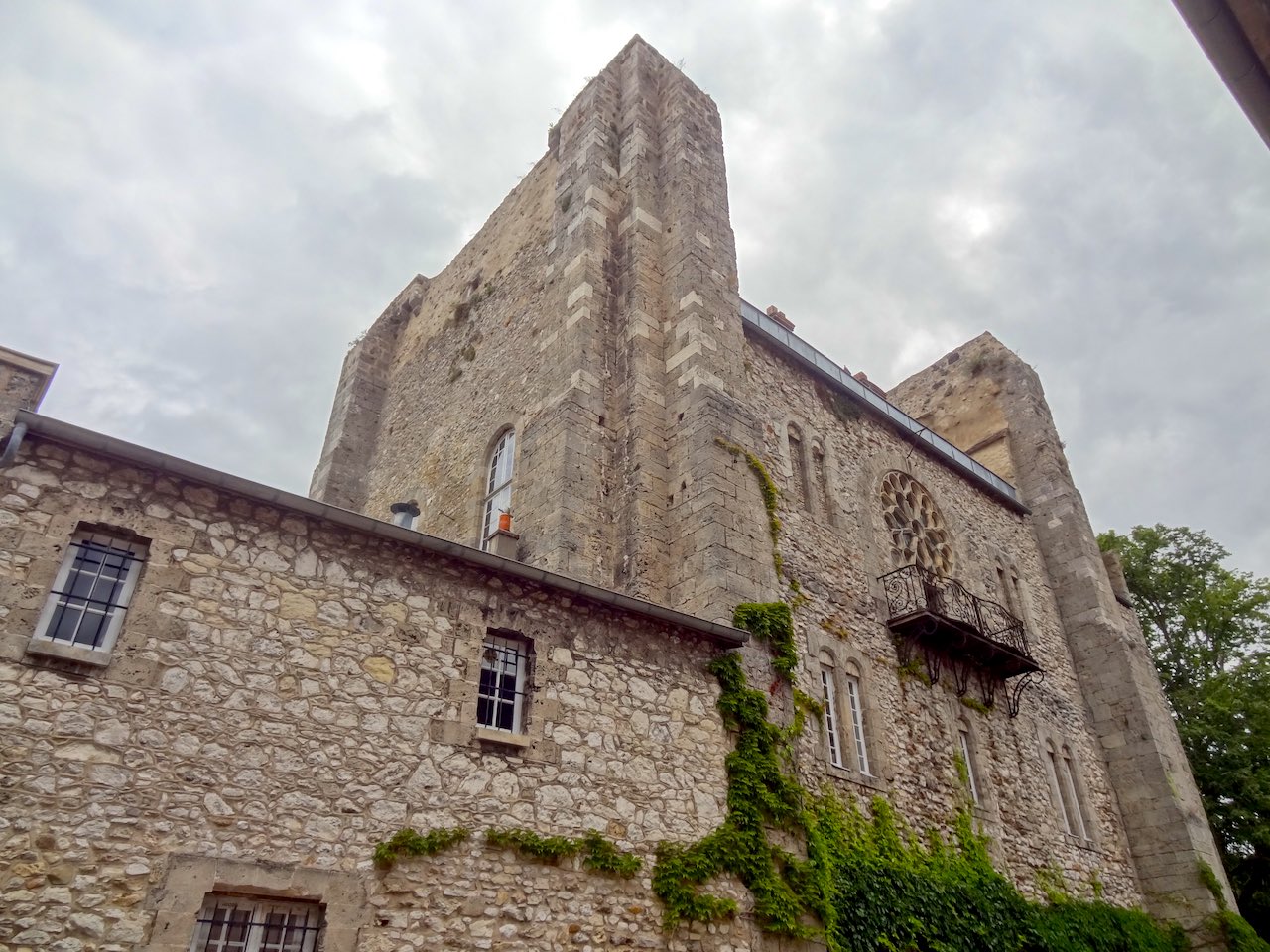 donjon de Moret-sur-Loing