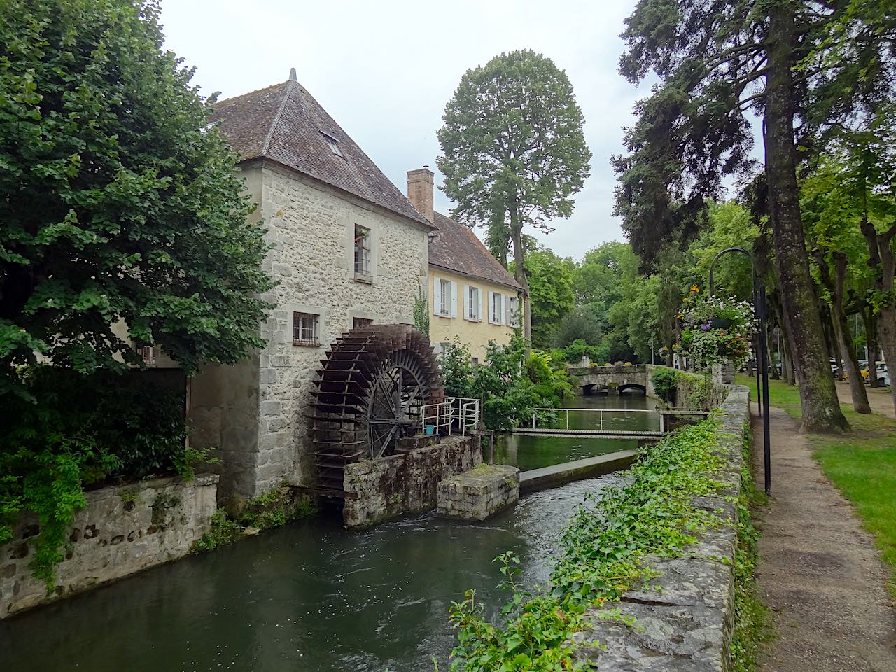 canal à Nemours