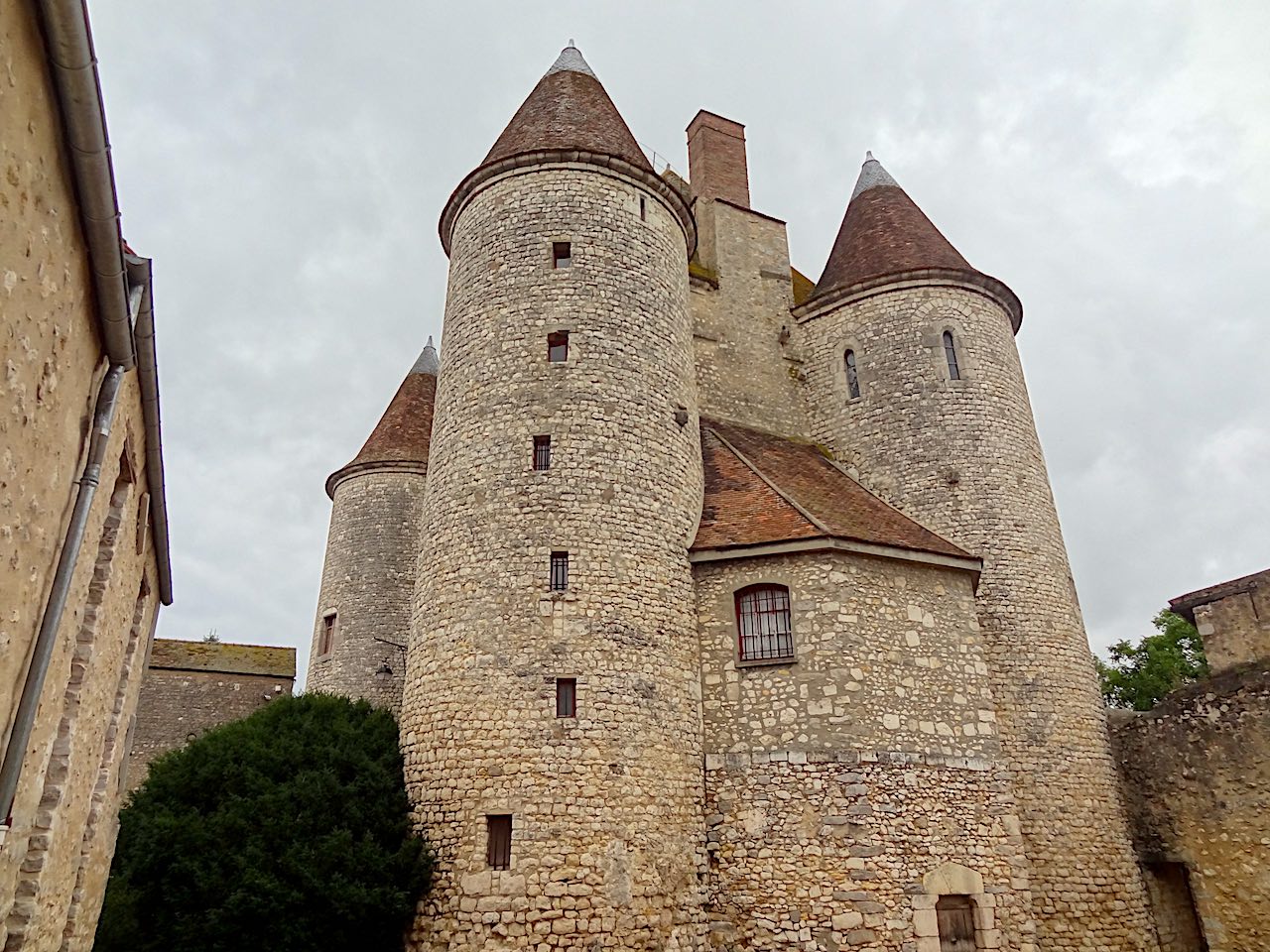 château de Nemours