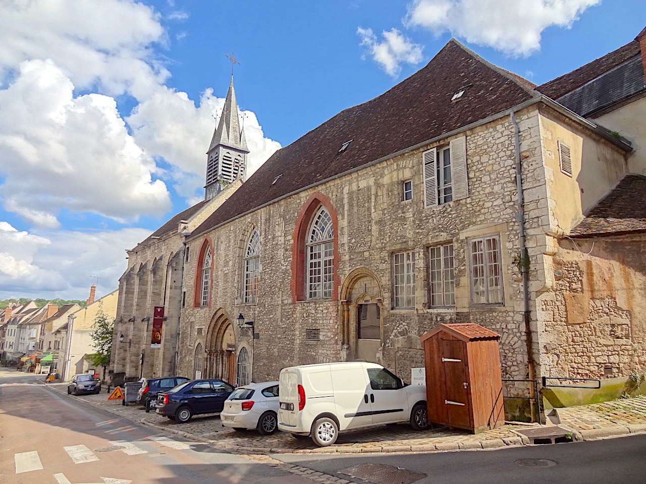 hôtel Dieu et souterrains de Provins