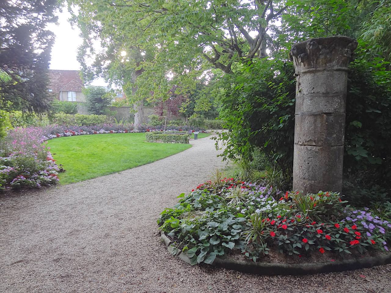 Provins jardin garnier