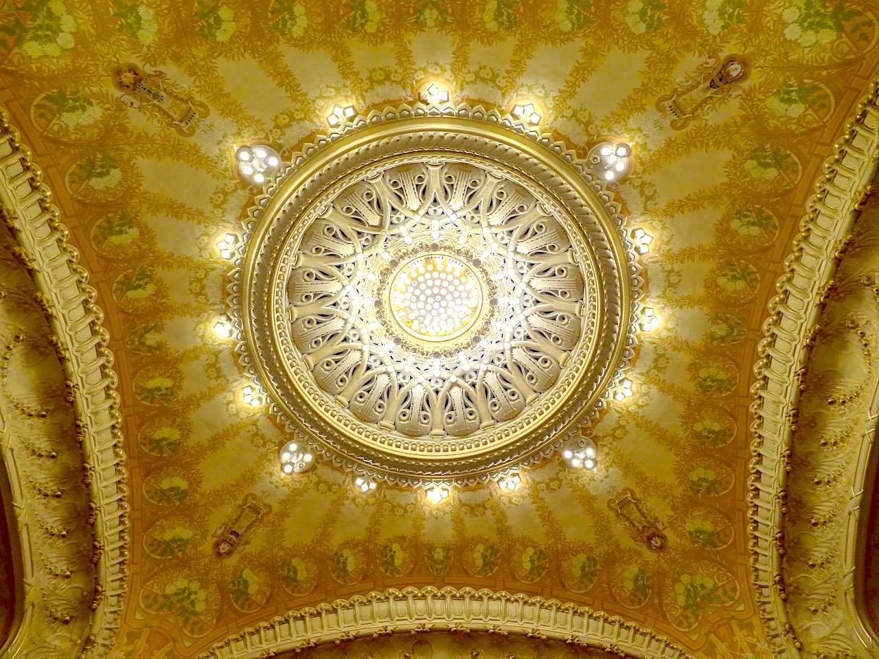 salle de l'opéra de Vichy