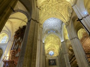 intérieur de la cathédrale de Séville