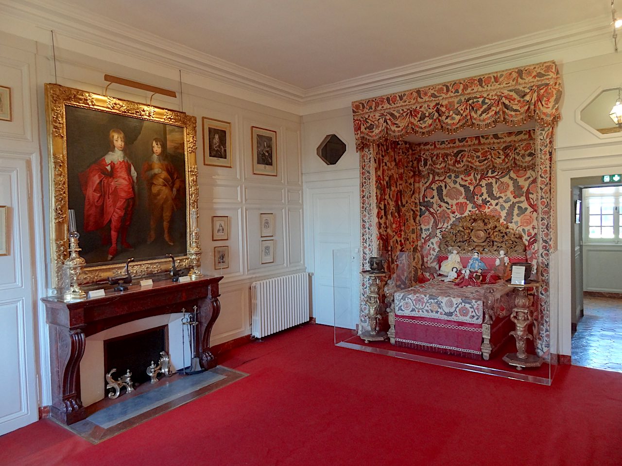 chambre de Noailles dans le château de Maintenon