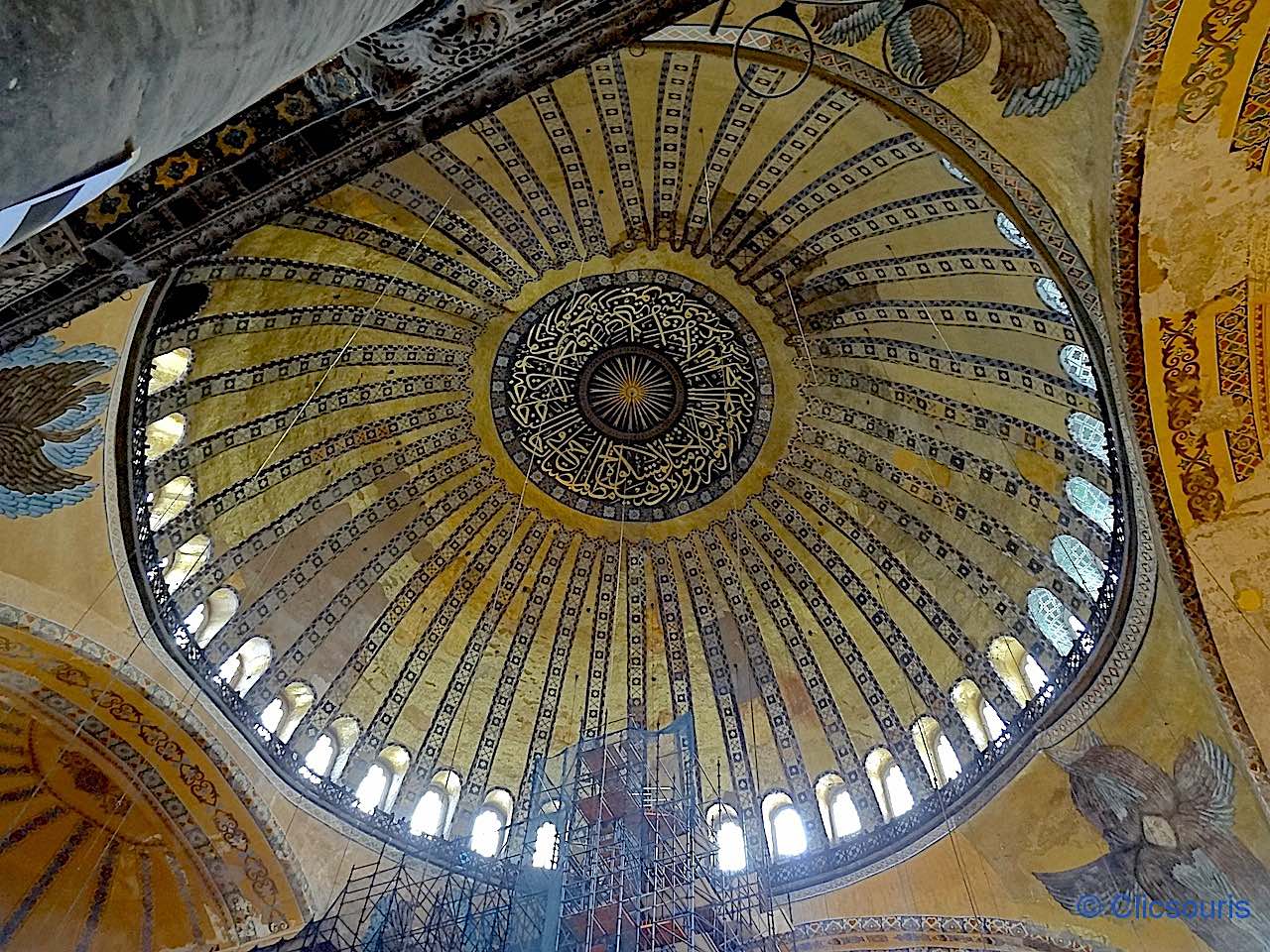 Coupole de la basilique Sainte-Sophie à Istanbul