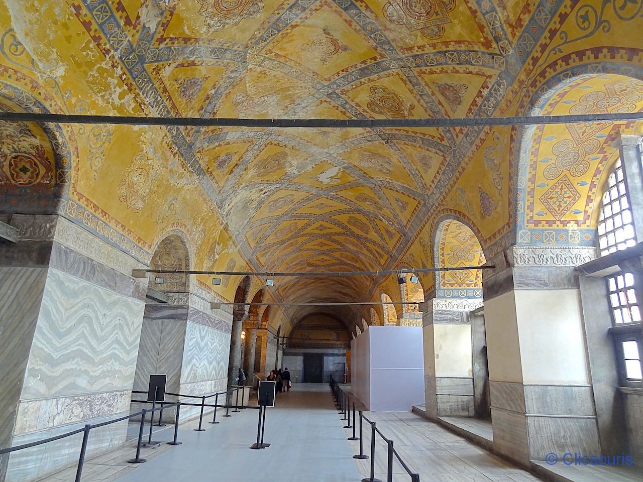 galerie supérieure de la basilique Sainte-Sophie à Istanbul