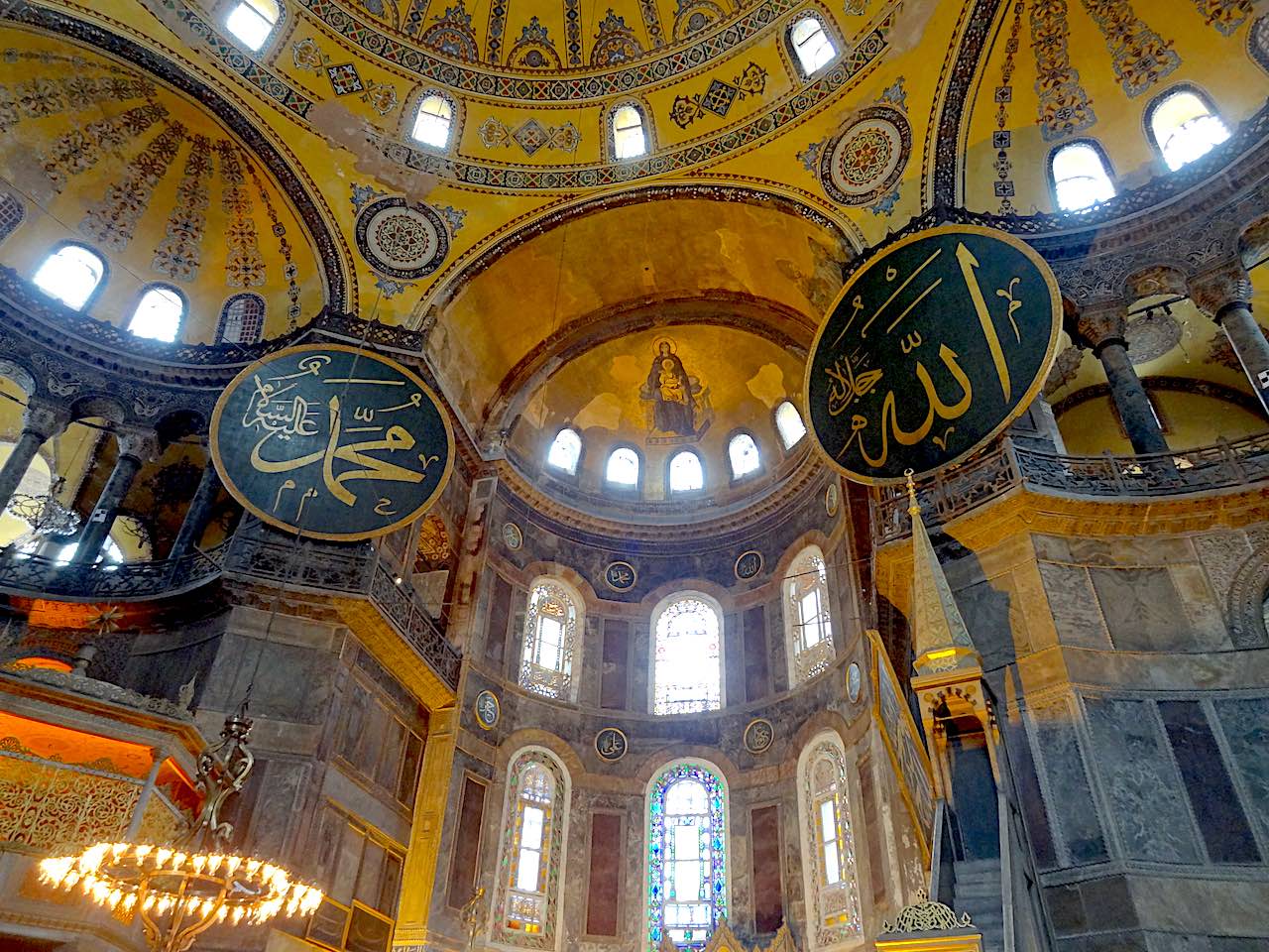 abside de la basilique Sainte-Sophie à Istanbul