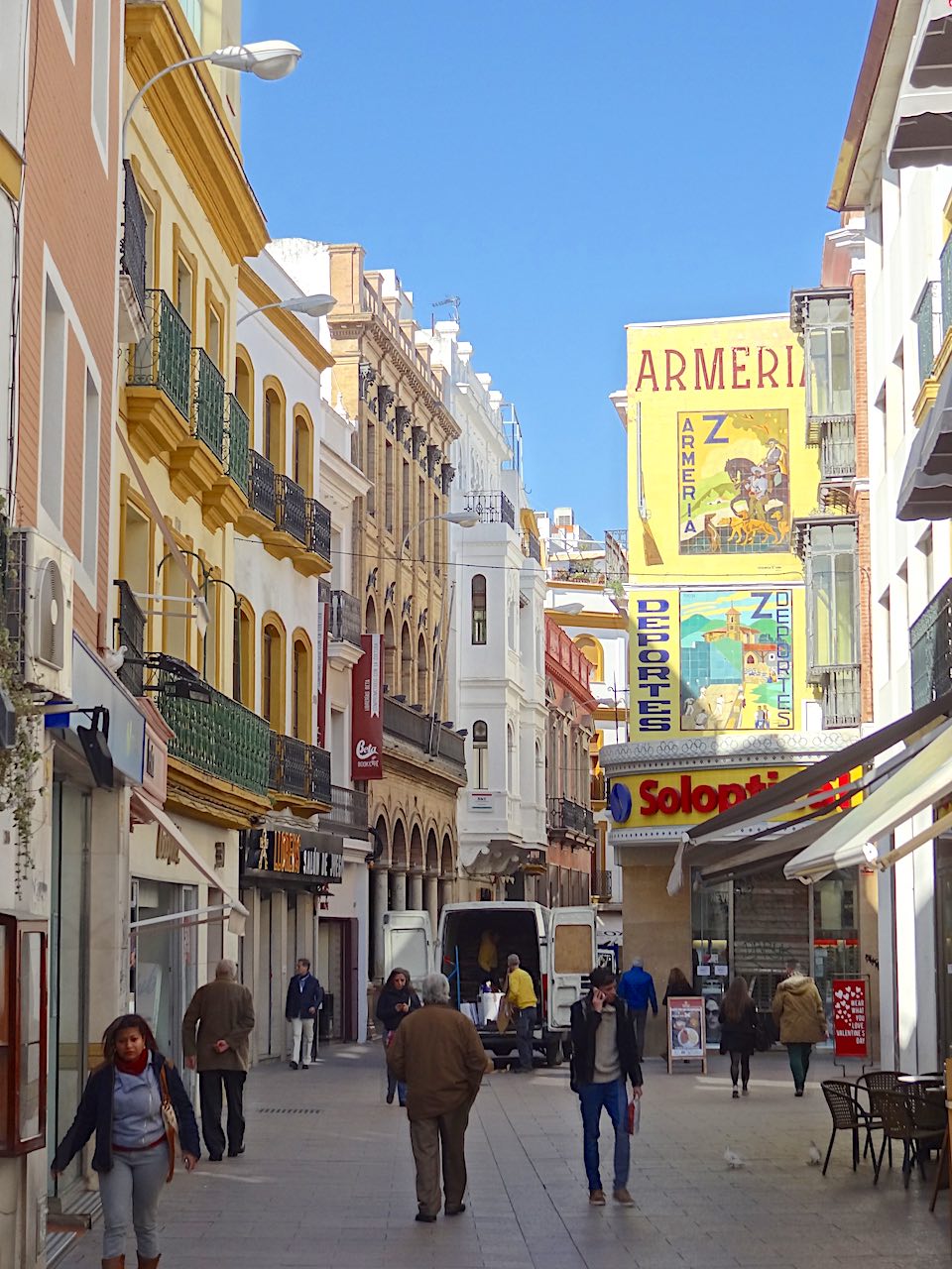calle sierpes à Séville