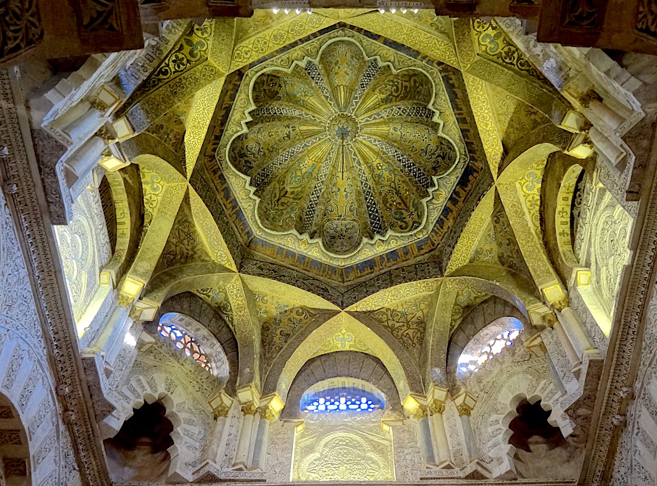 coupole du mihrab de la mosquée cathédrale de Cordoue