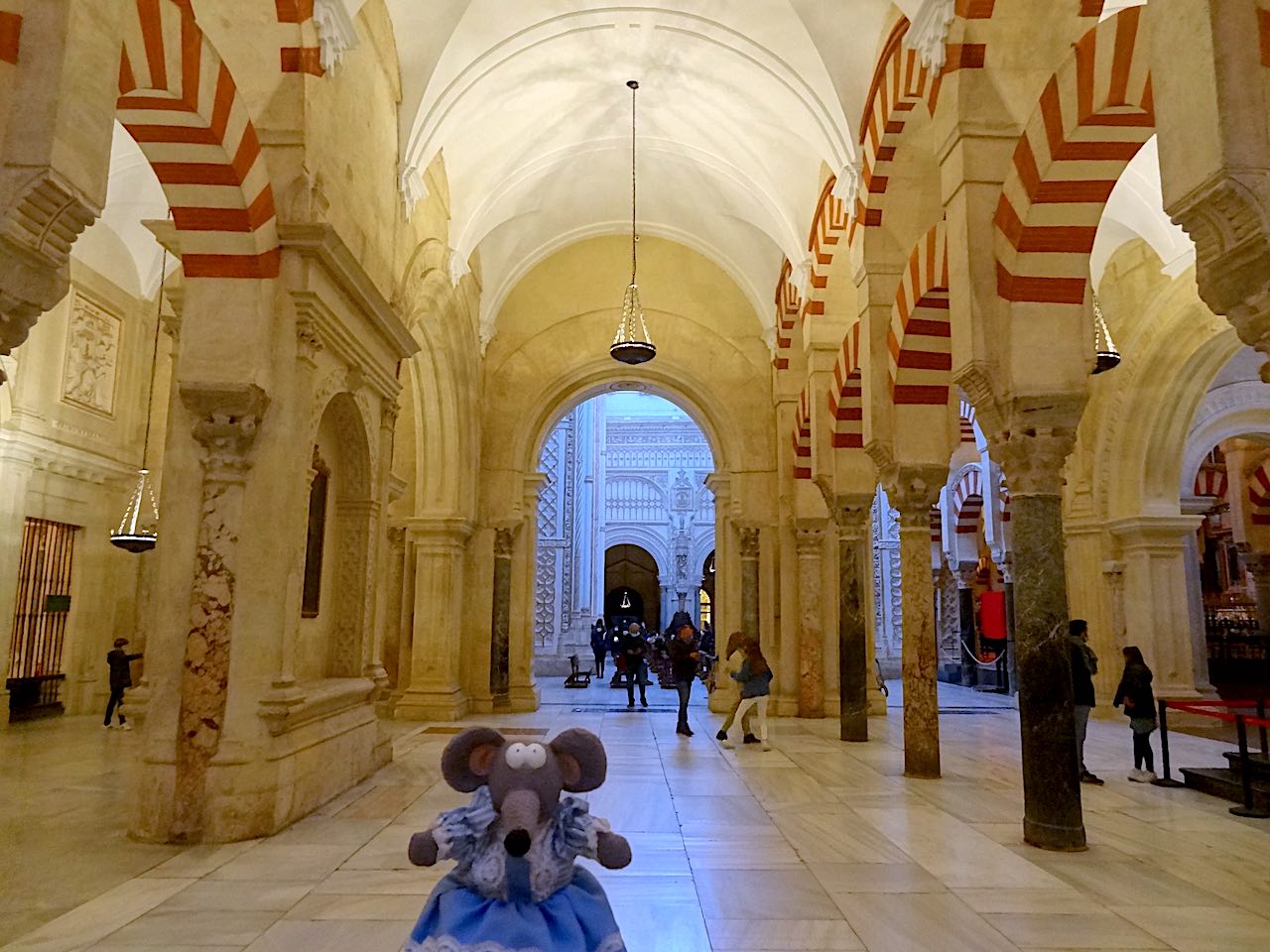 intérieur de la mosquée cathédrale de Cordoue