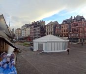 Place du vieux marché à Rouen