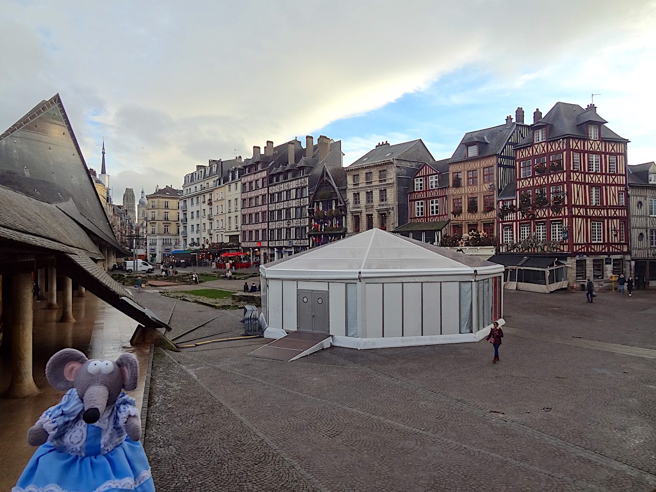 Place du vieux marché à Rouen