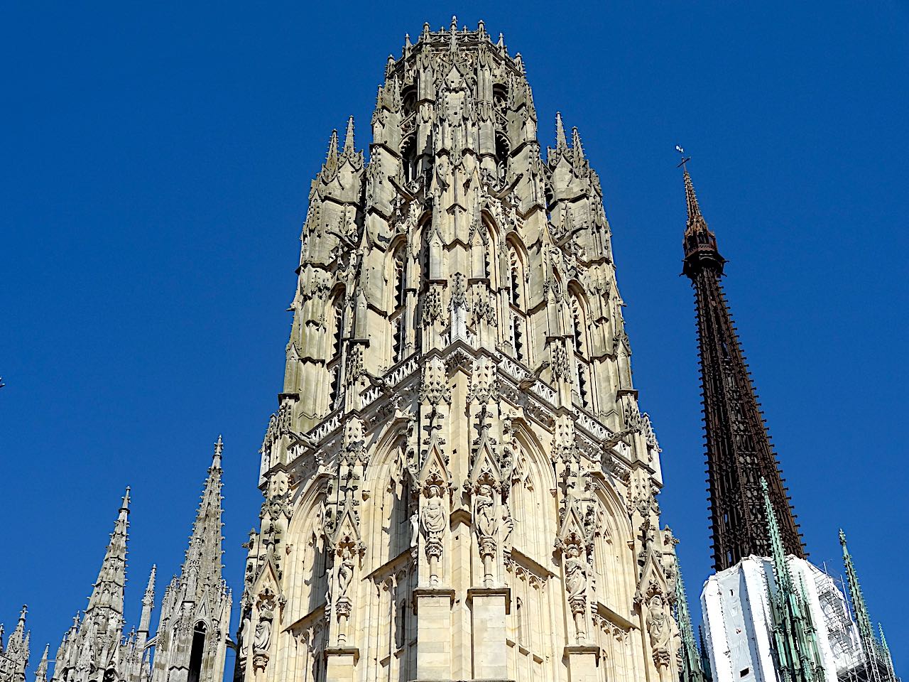 tour du beurre de la cathédrale de Rouen