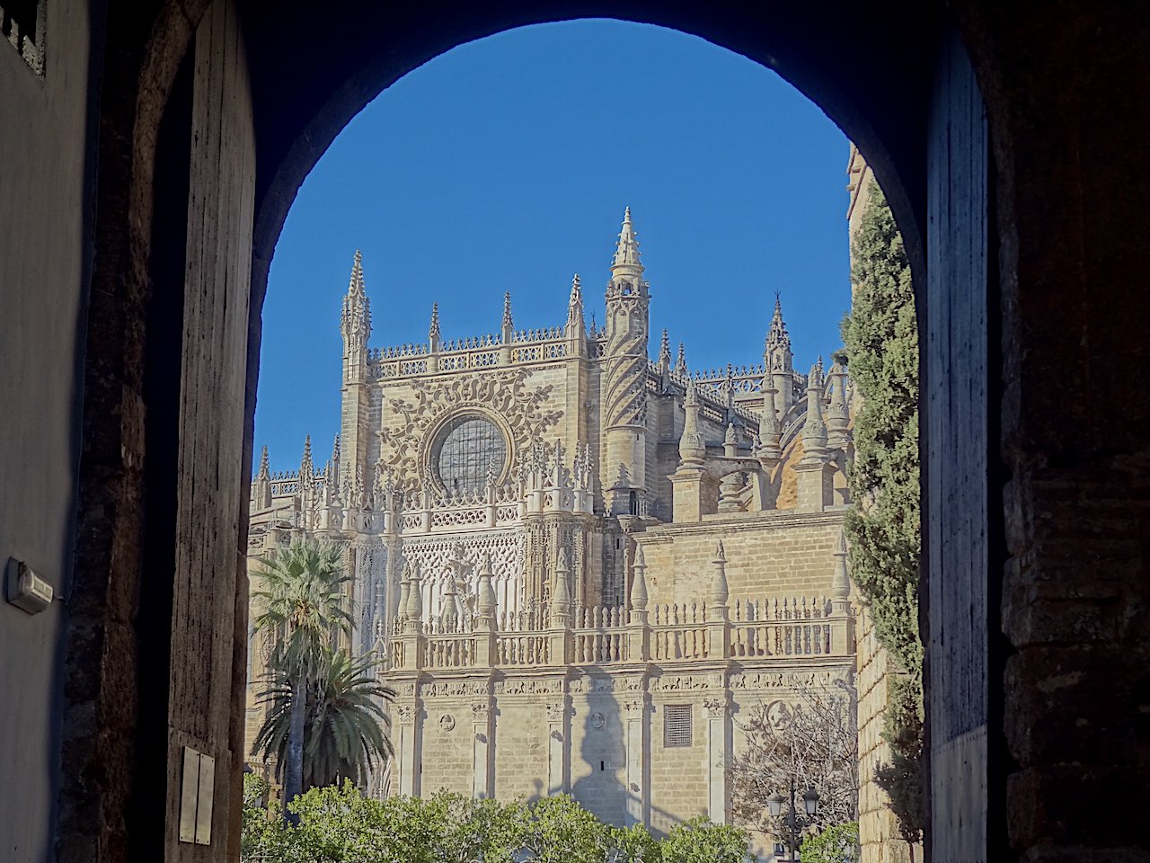 cathédrale de Séville vue depuis l'Alcazar