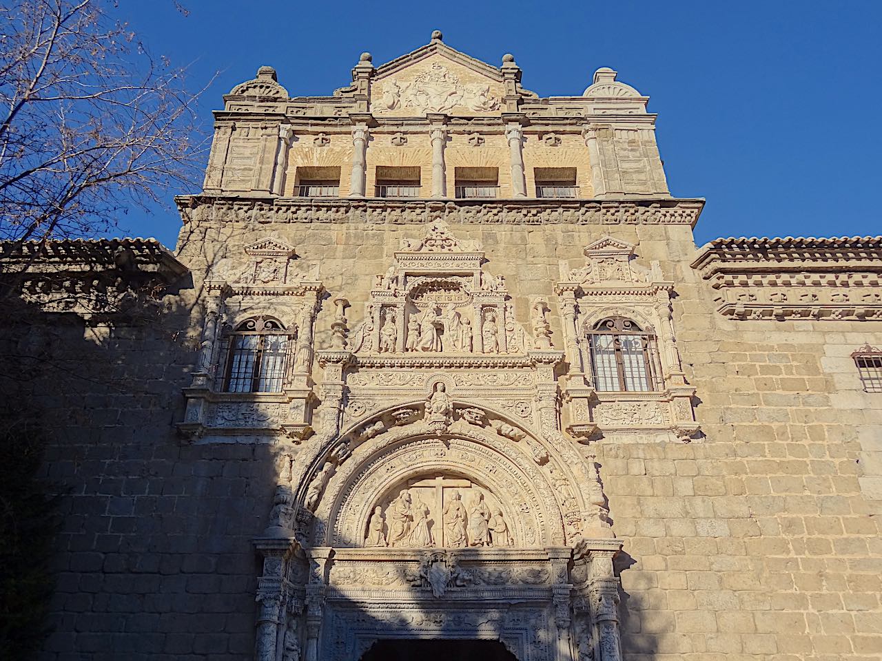 façade du musée de Santa Cruz à Tolède