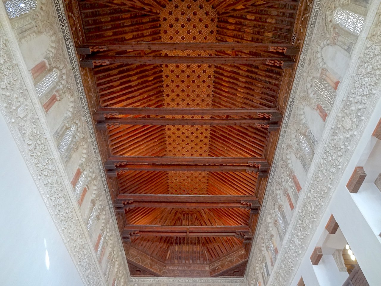 intérieur de la synagogue du Transito à Tolède