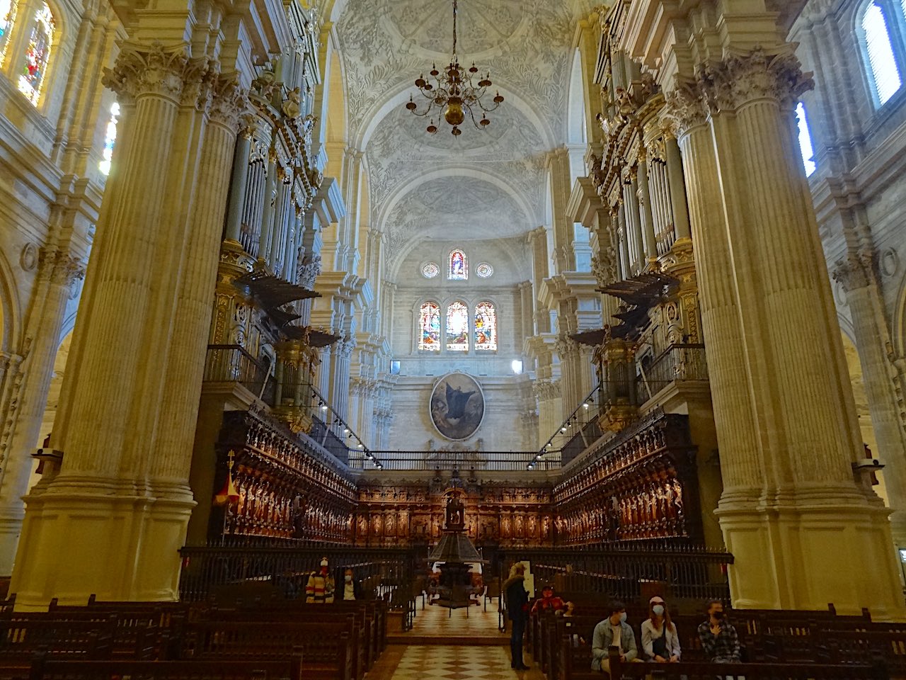 nef de la cathédrale de Malaga